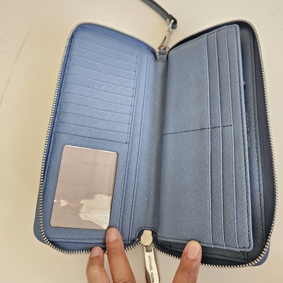 Michael Kors Saffiano Leather Continental Wallet - Picture 12 of 13